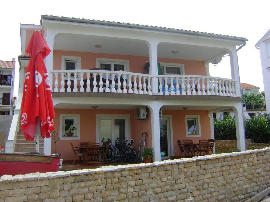 Apartments Krajacic Malinska Ngoại thất bức ảnh