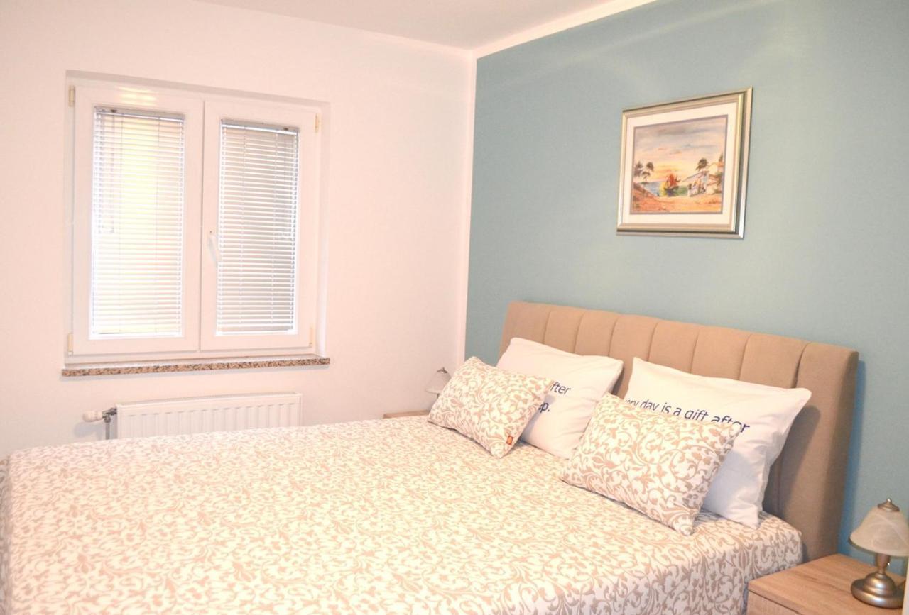 Apartments Krajacic Malinska Ngoại thất bức ảnh